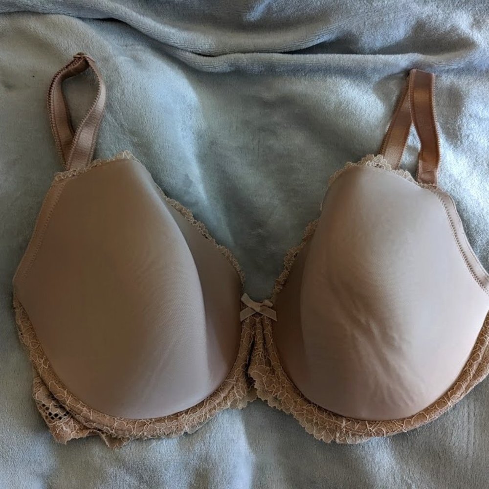 Victorias Secret Nude Lightly Lined Bra 36DDD